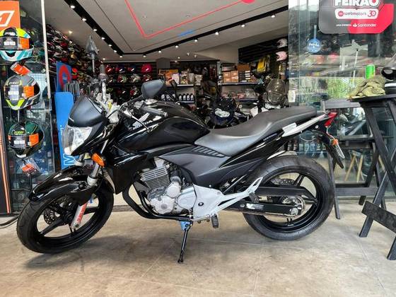 HONDA CB 300R 
